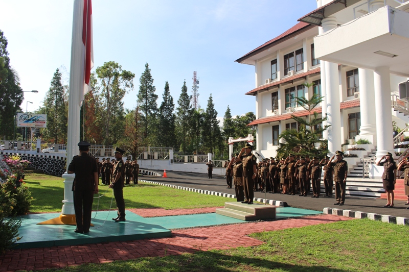 Upacara di Kantor Kejati Sulawesi Utara (foto istimewa)