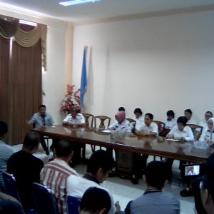 Konferensi Pers Pemkab Bolmong bersama para awak media/Foto: Wandy R