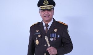 Kajati Sulut Jacob Hendrik Pattipeilohy, SH, MH mengatakan penggeledahan 4 toko emas murni kasus korupsi PT HWR